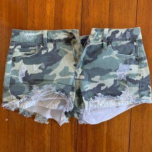 tractrBLU Super Destruction Camo Short